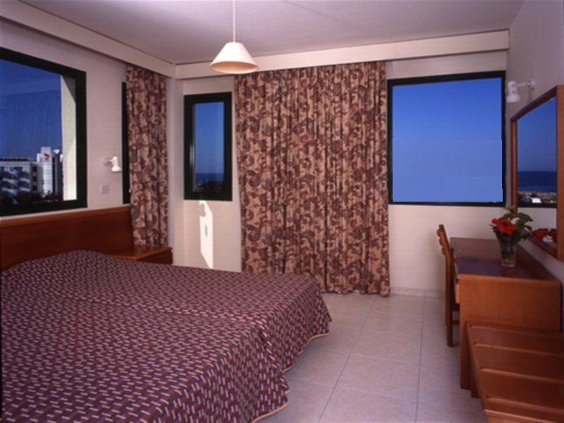 Isaac Aparthotel Pernera 外观 照片